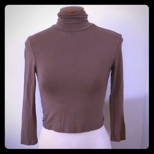 Turtle neck crop top!